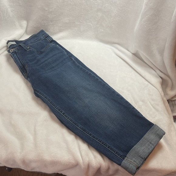 Womens Levi Size 8 denim capri 17” inseam - Picture 7 of 12